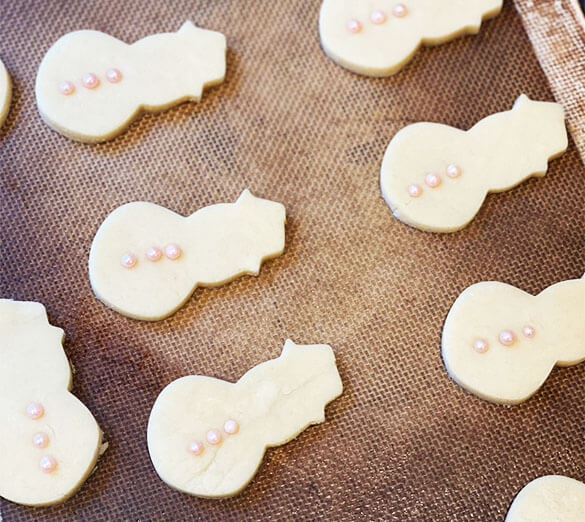 Image For Crispy sugar cookie snowmen
